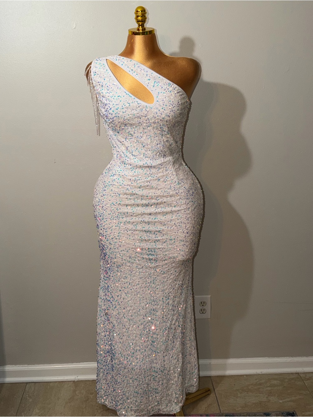 & Other Stories White Iridescent Sequin One-Shoulder Gown